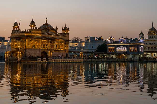 Golden Temple at dusk.