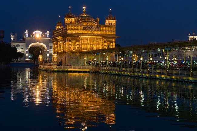 Golden Temple at night.