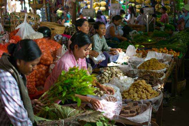 Market in Bagan