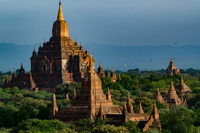 Row of 5 temples at different depths.