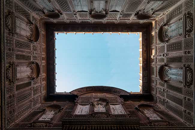 Looking up at 4 walls of Jodhpur Fort.