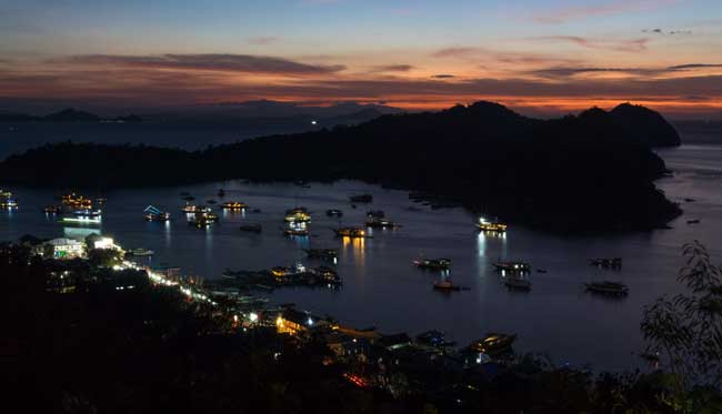 Labuan Bajo bay at night.