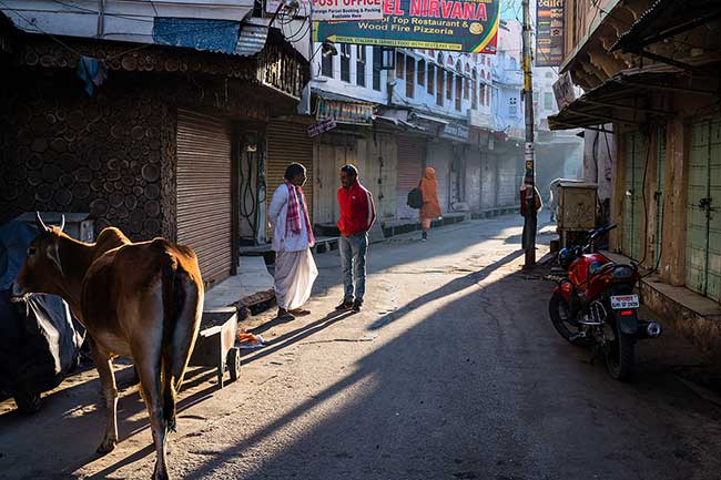 Street in Pushkar in the morning light.